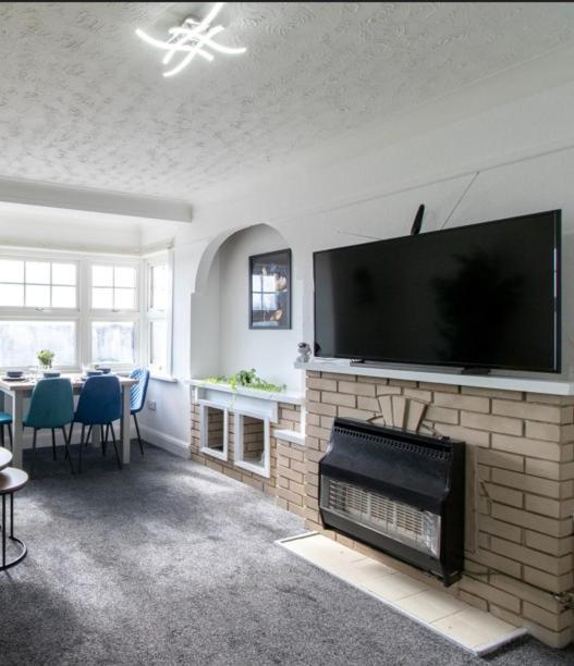 Open Mind Property - Southsea With Free Parking พอร์ตสมัธ ภายนอก รูปภาพ
